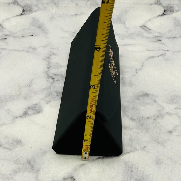 Maui Jim Sunglasses Eyeglasses Case, Black Triangle Leather,Green Cleaning Cloth - Picture 6 of 9